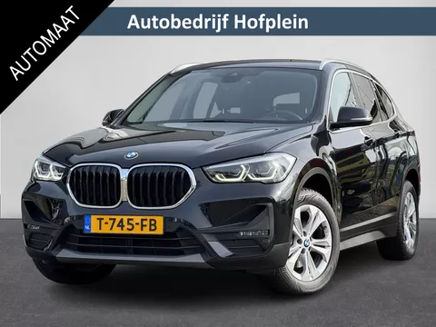 BMW X1 sDrive18iA High Executive  | Cruise Control | Camera | Navigatie | Stoelverwarming | LM-Velgen | Climate Control | Elektrisch bedienbare Achterklep | Parkeer Sensoren voor en achter | LED Verlichting