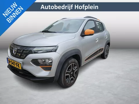 Dacia Spring Comfort Plus (Orange Pack) 27 kWh 1e Eigenaar | Elektrisch | Airco | LM-Velgen | Dakrail  | El ramen V+A | Camera | Centrale vergrendeling | 13.091 KM!!