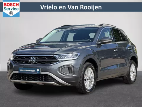 Volkswagen T-Roc 1.0 TSI Life | Clima | Carplay | PDC voor + achter | LM velgen | ( Vestiging - Nieuwegein ) Volkswagen T-Roc 1.0 TSI Life | Clima | Carplay | PDC voor + achter | LM velgen | ( Vestiging - Nieuwegein )