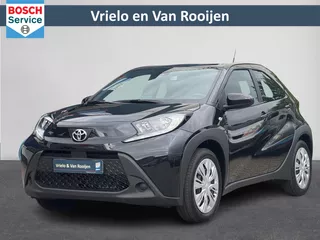 Toyota Aygo X 1.0 VVT-i MT Play | &euro; 1.000 INRUILPREMIE | NIEUW! | Airco | ACC | Camera | Stoelverwarming | DAB | ( Vesteging - Nieuwegein )