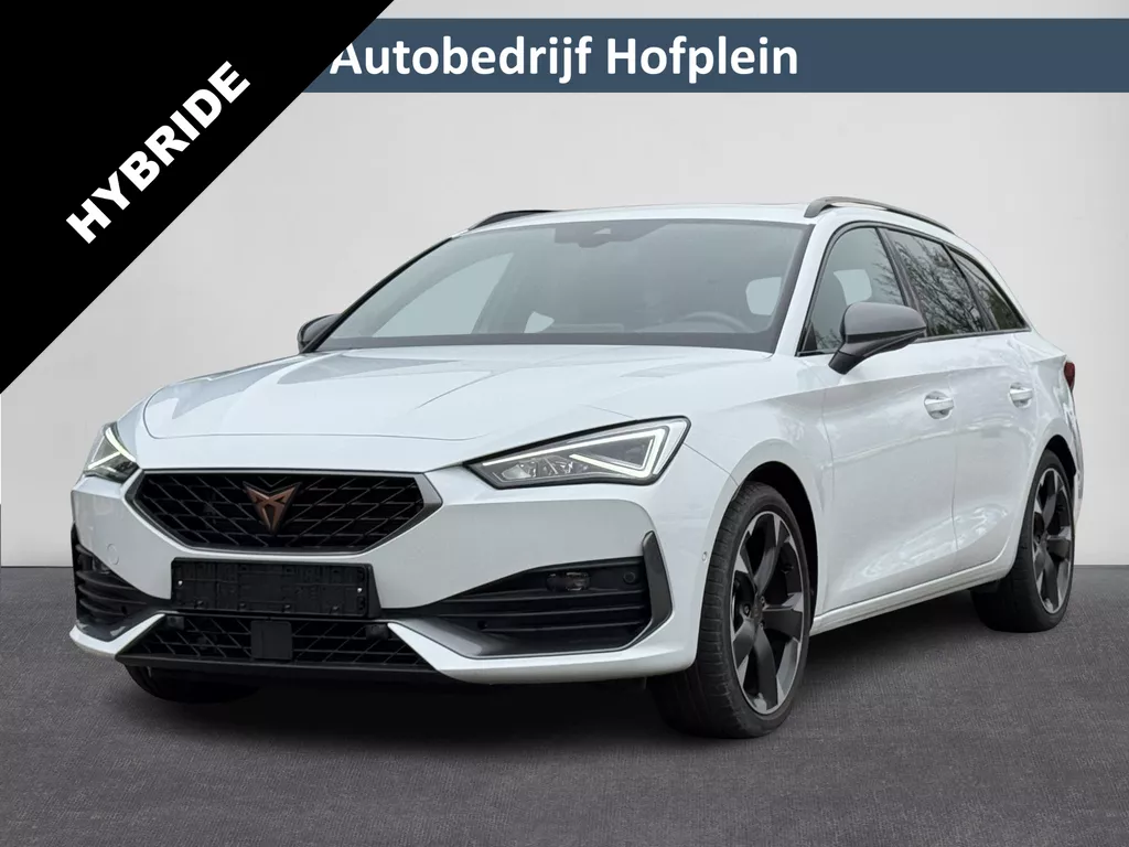 CUPRA Leon Sportstourer 1.5 eTSI Automaat Business Edition | Panorama Schuifdak | Navigatie | Climate Control | LED Verlichting | 18&quot;Lmv | Camera | Keyless Go | Apple Carplay/Android Auto  ( Vestiging - Vianen )