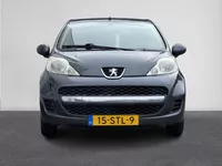 Peugeot 107 1.0-12V XS | Airco | elektrische ramen voor | radio CD speler | ( Vesteging -  Nieuwegein ) Foto