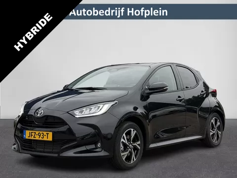 Toyota Yaris 1.5 Hybrid 115pk Automaat Dynamic | NIEUW ! | LED Verlichting | Apple Carplay/Android Auto | | Camera | Climate Control | Stoel/Stuurwiel verwarming |  ( Vestiging - Vianen Tel: 0347-371248 )