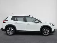 Peugeot 2008 1.2 PureTech Allure | Automaat | Camera | Navi | Trekhaak | Stoelverwarming | Clima | ( Vesteging - Nieuwegein ) Foto