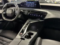 Peugeot 3008 1.2 Hybrid 145 Allure NIEUW MODEL! | Luxe Leder | Camera | Stoelverw. | Navi | Cruise | ( Vestiging - Nieuwegein ) Foto