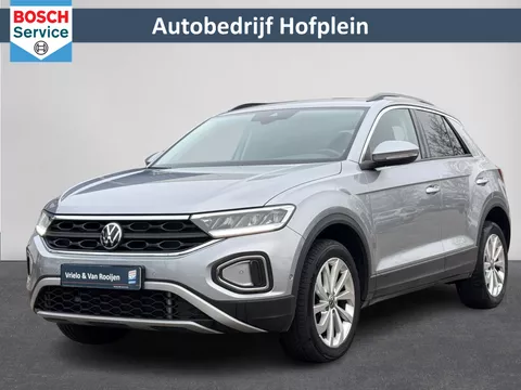 Volkswagen T-Roc 1.5 TSI Life | Automaat | ACC | Carplay | Parkeersensor voor/achter | LM velgen | ( Vestiging - Nieuwegein )