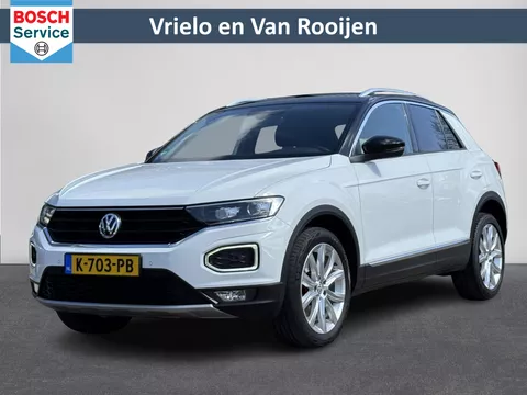 Volkswagen T-Roc 1.5 TSI Sport | ACC | Carplay | Camera | Parkeersensor voor/achter | Winter-pakket | LM velgen | ( Vestiging - Nieuwegein )