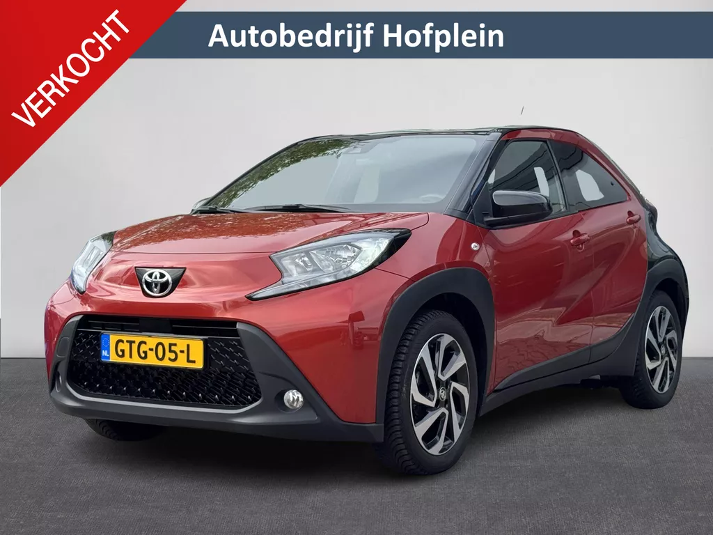 Toyota Aygo X 1.0 VVT-i MT Pulse Navigatie By App | Car play | Camera | Stoelverwarming | Cruise control | LM-Velgen | Electr Ramen ( Vestiging - Vianen Tel: 0347-371248 )