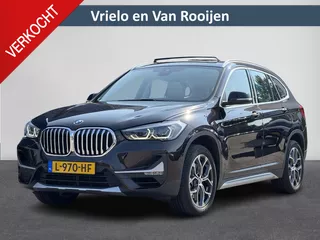 BMW X1 sDrive20i High Executive Edition | Trekhaak | Pano | Navigatie | LED | Airco-Ecc | LM-Velgen |Stoelverwarming | Camera | ( Vestiging - Nieuwegein )